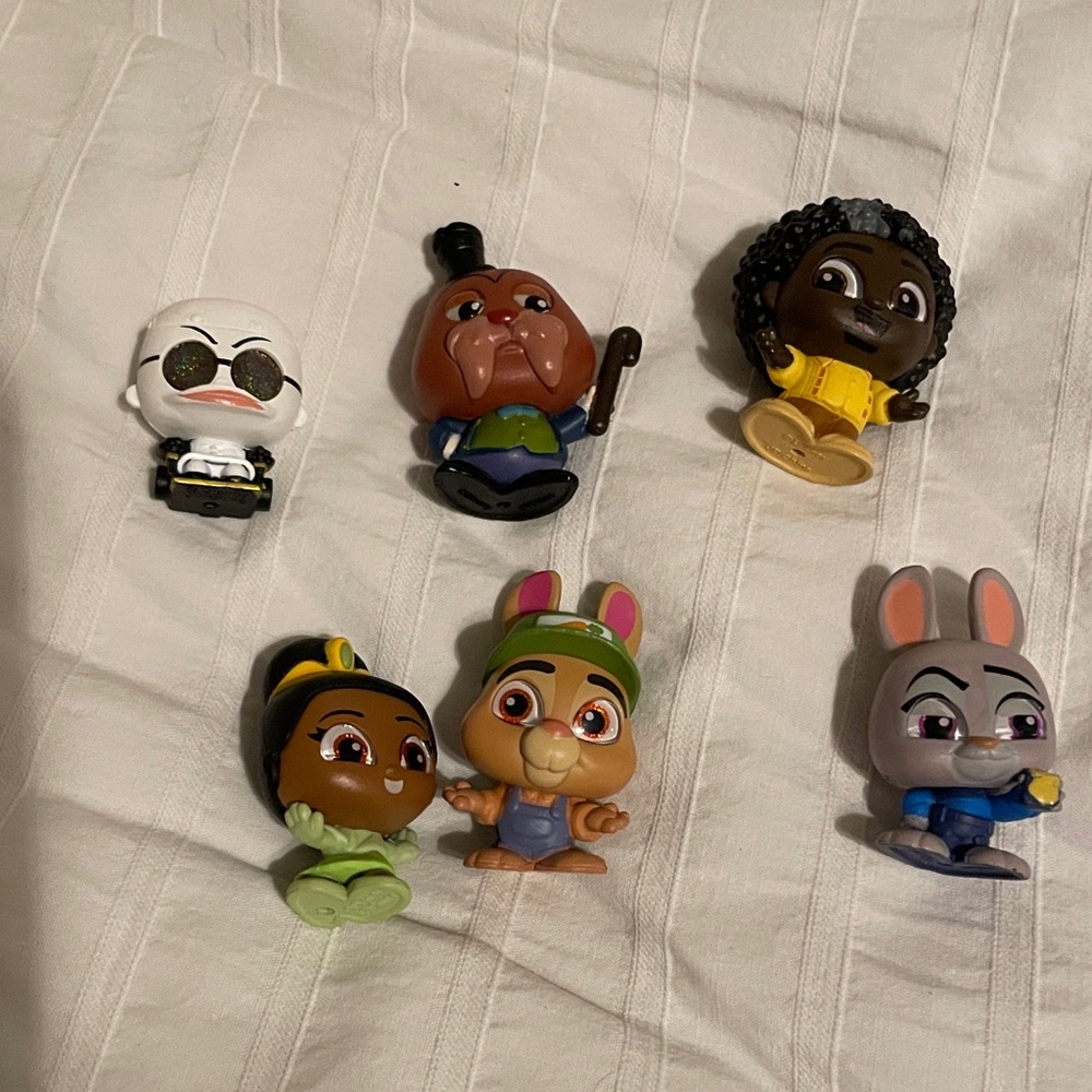 Disney Doorables set of 6 New